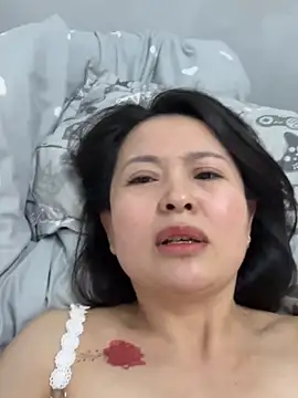 xiaxia-2026 online show from April 27, 1:52 pm