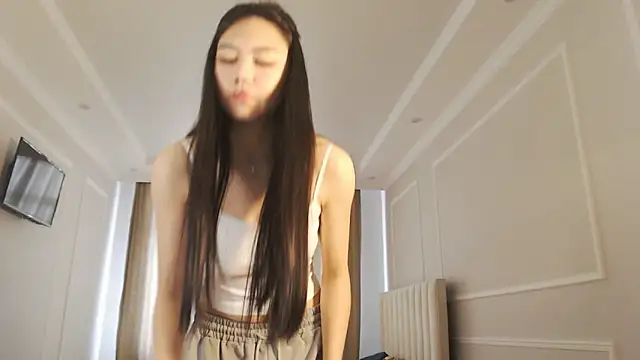 SecretTiny online show from May 30, 3:59 am