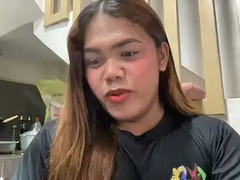 yourhotwild bella online show from April 7, 6:15 am