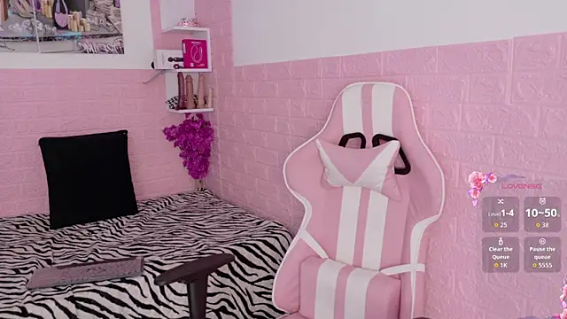 Sophi Sweet11 online show from May 16, 2:38 pm