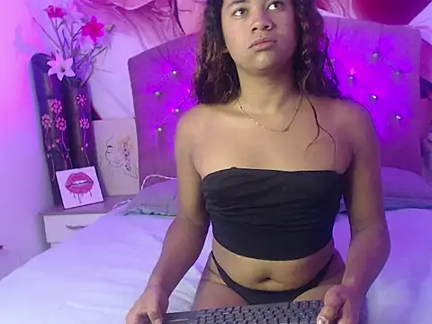 Renata Valentina online show from April 23, 11:28 am