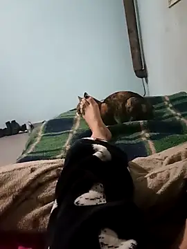 Skinnygirljulie online show from April 5, 3:05 am