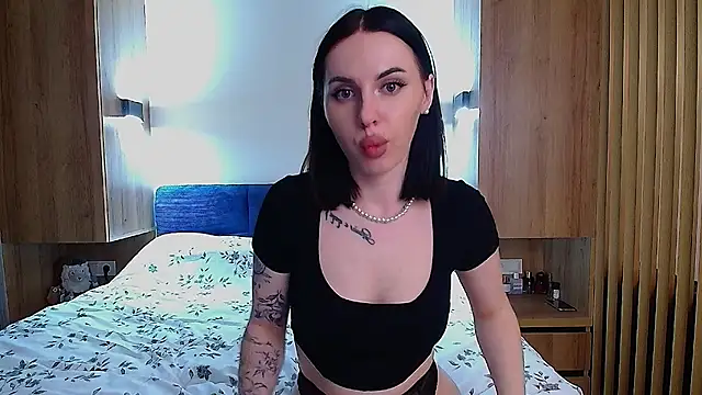 Sour Berry  online show from May 8, 6:43 pm
