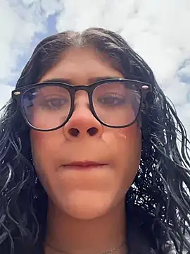 Baby Dakota online show from April 6, 6:09 pm