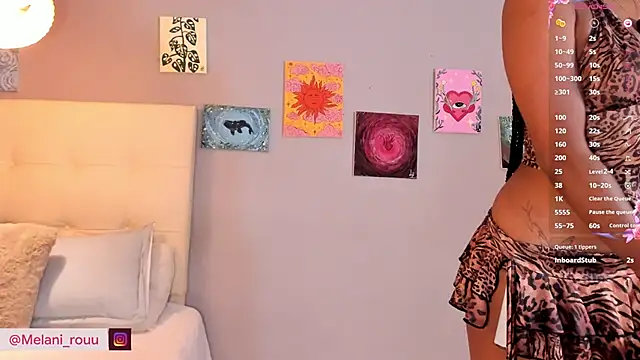 Melaniaa Roussee online show from May 9, 2:46 am