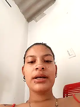 Lyra Siren online show from April 28, 4:22 pm