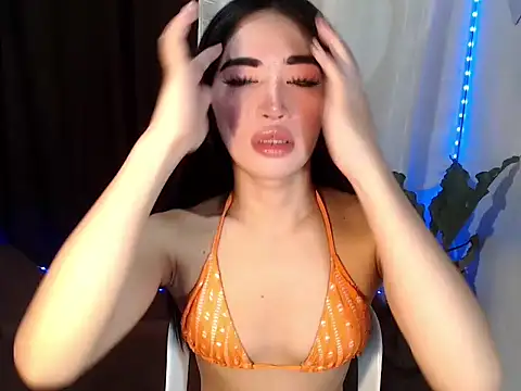 urasiankylie online show from June 30, 5:56 pm