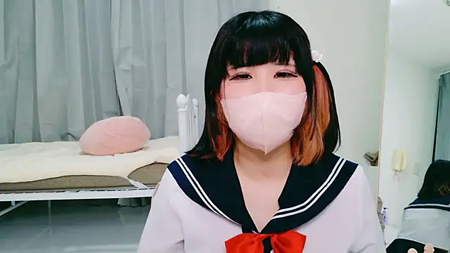 RAIMU CHAN online show from April 5, 2:49 pm