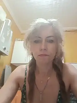 TaynaSecret online show from June 27, 8:59 pm