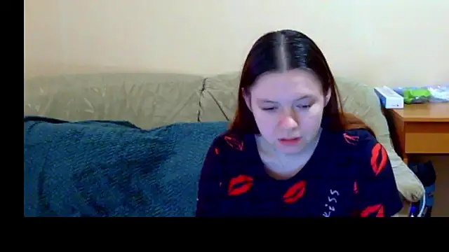 JessicaHolland1 online show from April 6, 5:30 am