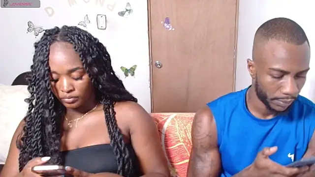 YANADEBAYO online show from April 6, 10:44 pm