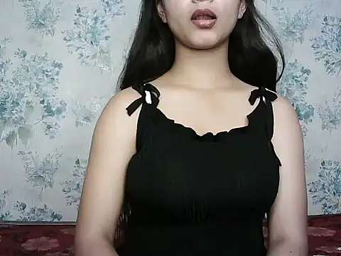 Latina pihu online show from May 15, 6:27 am