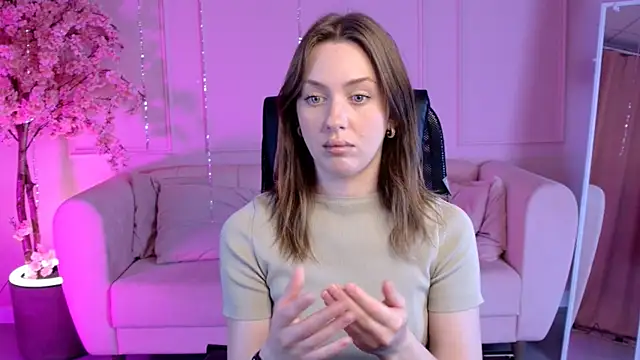 MeganClapp online show from May 10, 5:42 am