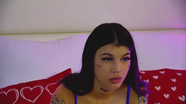YasminnStorm online show from May 22, 4:32 am