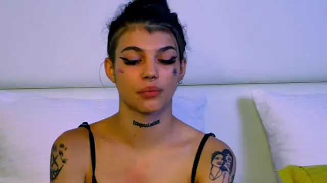 YasminnStorm online show from June 11, 4:42 am