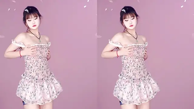 A-lucky02 online show from May 7, 1:59 pm