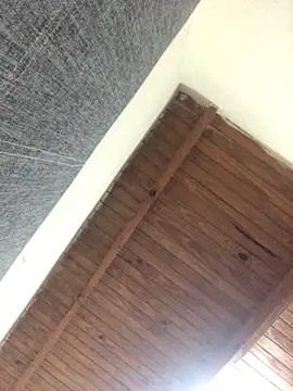 Laacoluu online show from April 11, 9:13 am