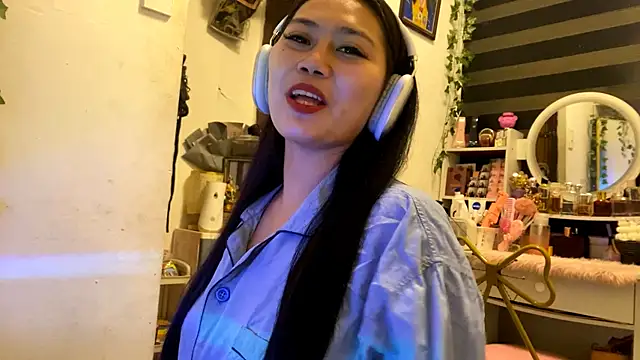 GlindaDejardin online show from April 29, 5:26 pm
