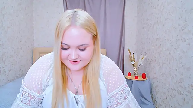 BlondeGlem online show from April 4, 11:09 am