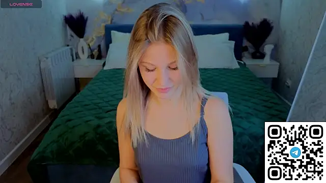 Angelina Becker online show from May 19, 1:12 am