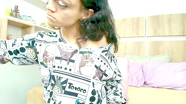 Little  maddy online show from April 29, 5:30 pm