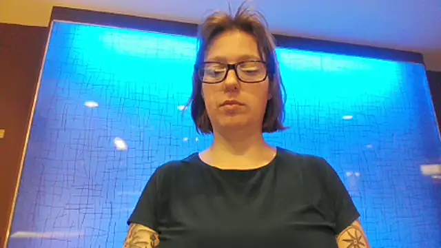 Rubygirl6 online show from June 8, 6:58 am