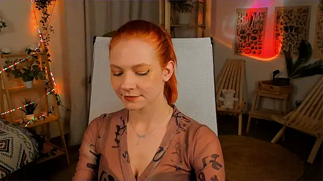 LisaAris online show from April 24, 6:22 pm