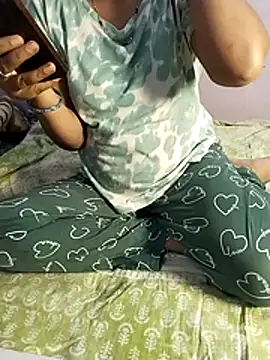 Reshmi54 online show from April 10, 4:13 pm