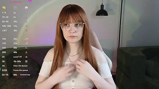 JessieWayy online show from April 26, 8:45 am