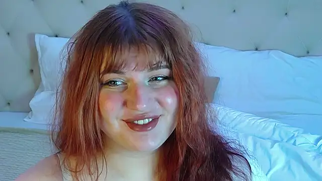 BelladonnaRed online show from May 15, 3:22 am