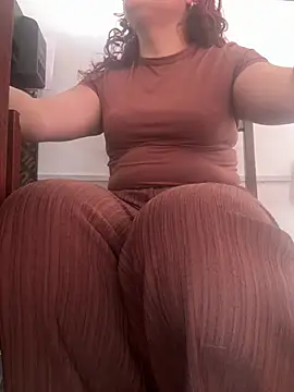 DirtyMerida online show from June 5, 6:36 pm