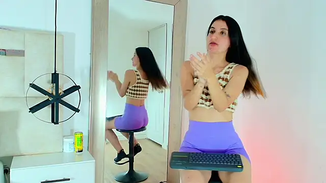Emy-Ferrer online show from May 15, 12:19 pm