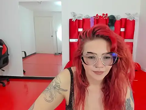 scarlett red 1 online show from May 12, 4:13 pm