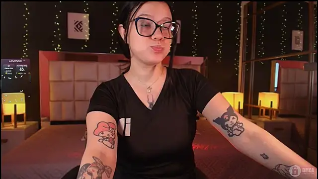 aria bloomer online show from June 18, 2:33 pm