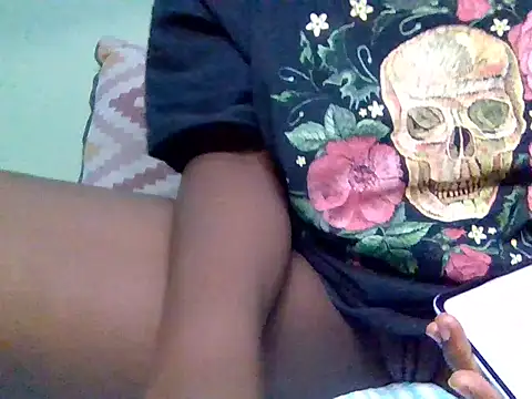 Mooda57 online show from April 8, 10:01 pm