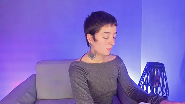 Atheena   online show from May 26, 12:59 pm