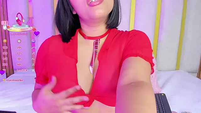 valen petty online show from April 26, 7:11 pm