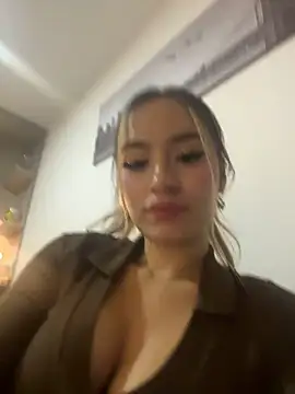 AmyRusso online show from May 15, 12:38 am