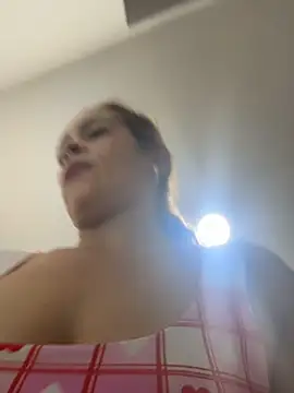 Natigoonzalez online show from June 9, 2:49 pm