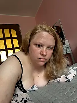 wildaurax online show from May 8, 7:33 am