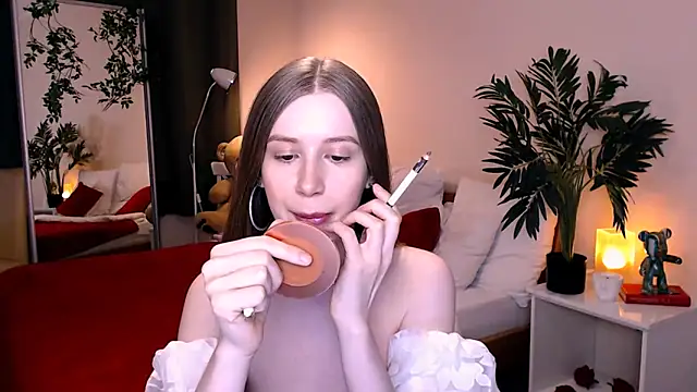 cheeky chick online show from June 11, 3:47 am
