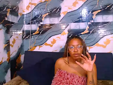 caramelchoco69 online show from June 30, 11:53 am
