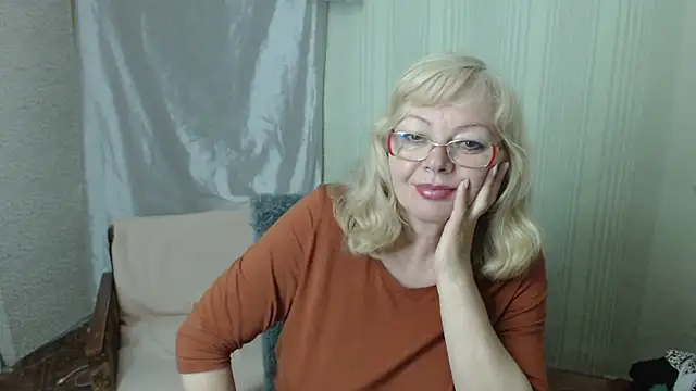 LavandaMay online show from May 15, 7:49 pm