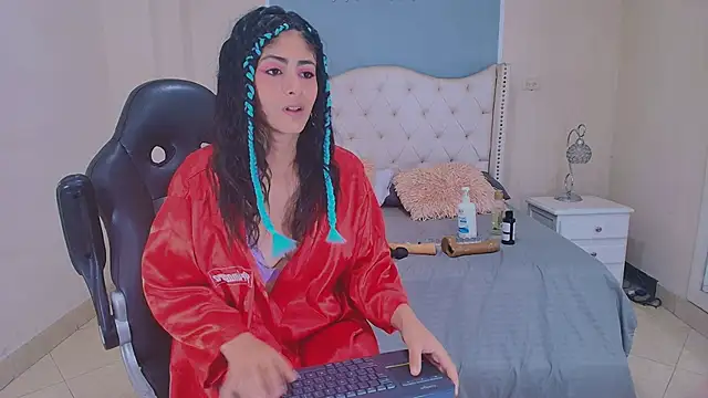 elizabeth santos1 online show from May 15, 11:51 pm