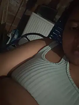 Ninibella online show from May 1, 2:26 am