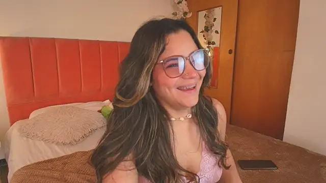 Shadya  online show from May 1, 3:21 am