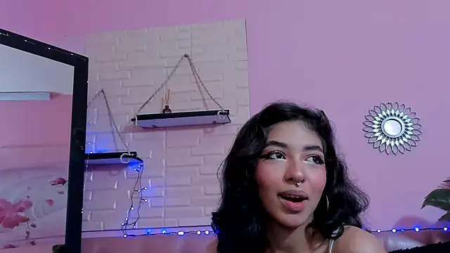 Aronandmoli69 online show from June 10, 1:32 pm