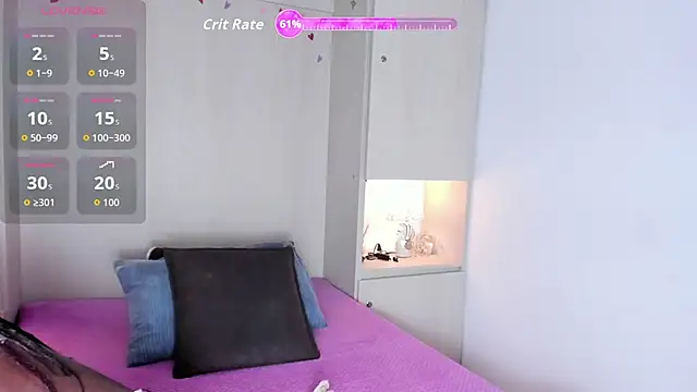 TaylorBloom online show from June 25, 11:45 am