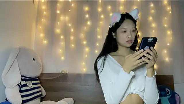 shy pink doll online show from May 20, 3:09 pm