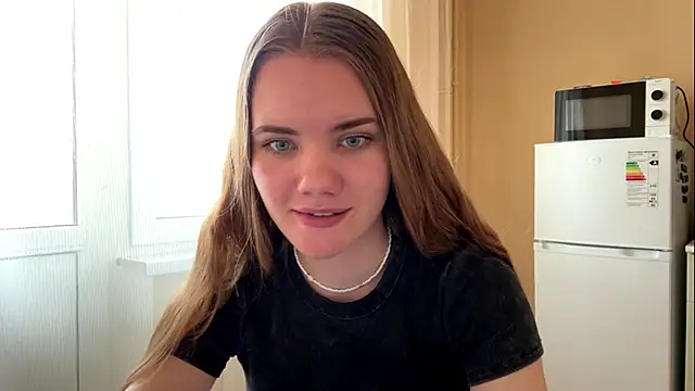 doana bebriti online show from May 18, 12:22 pm
